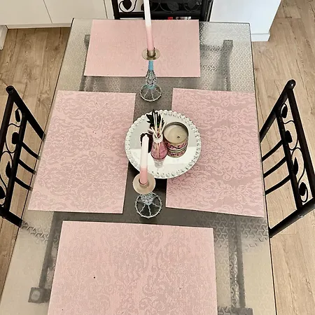 Chambre Spacieuse Et Cosy Dans Le Centre De *